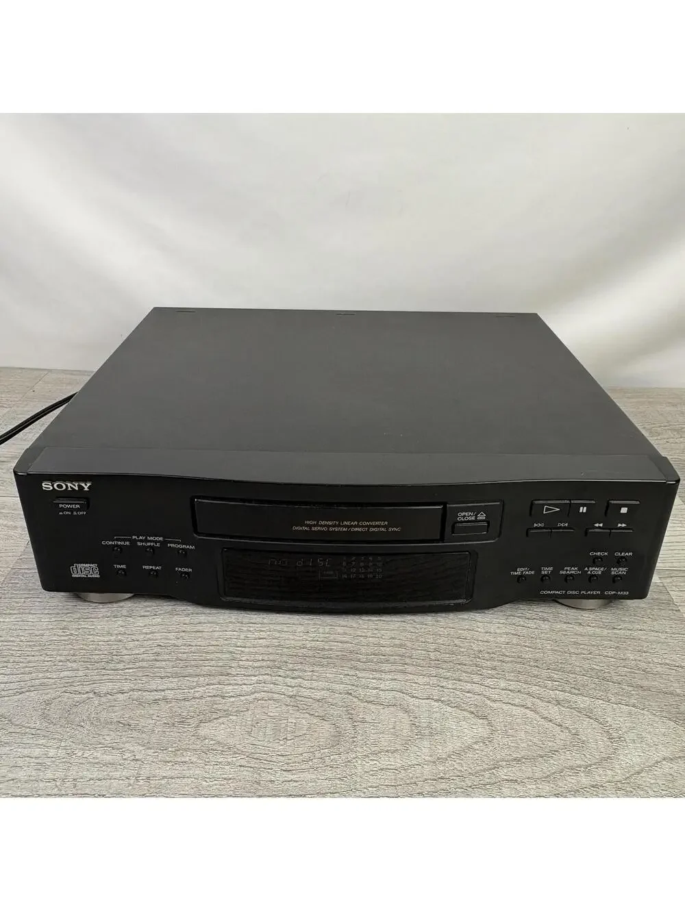 SONY CDP-M33 High Density Linear Converter Compact Disc Player Tested No Remote